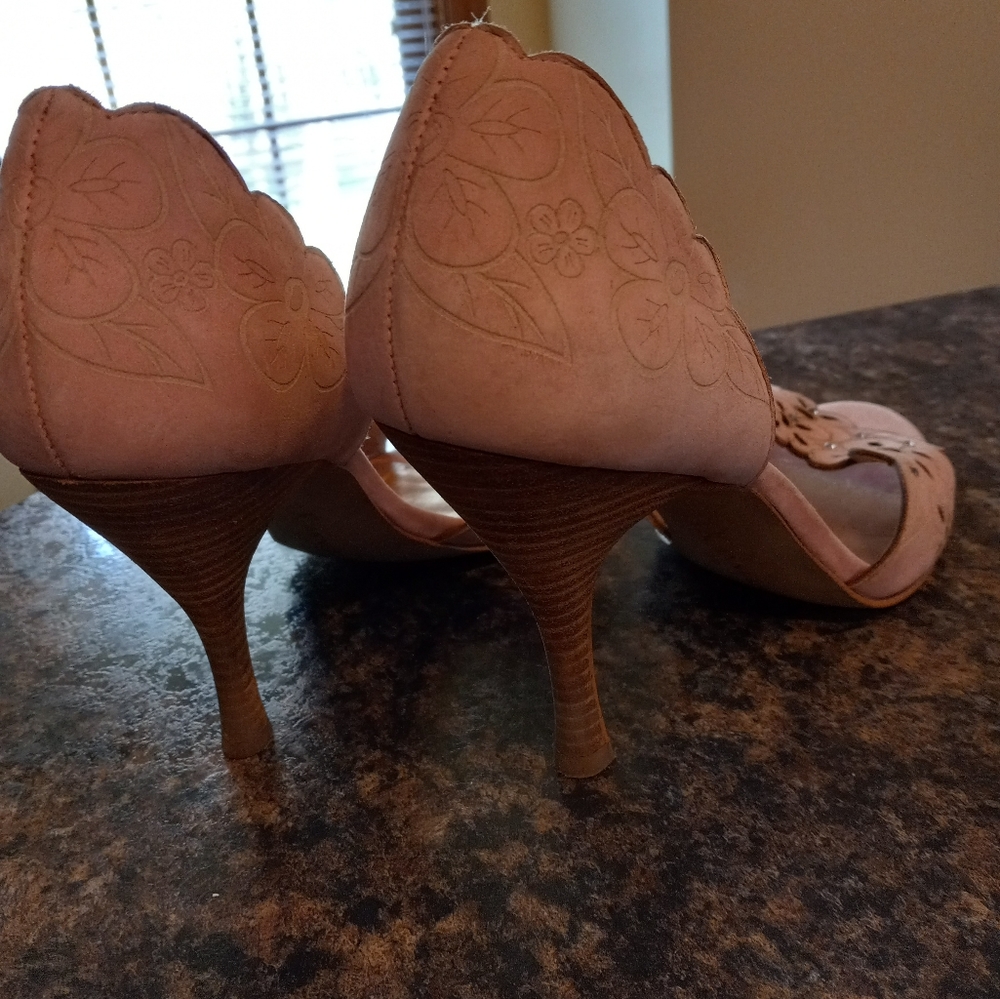 Women's high heels
